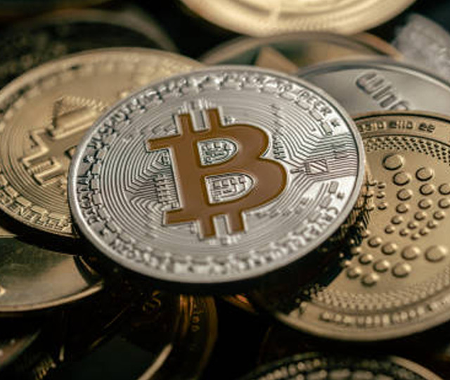Bitcoin neden d&uuml;şt&uuml;? 21 ayın dip seviyesi test edildi