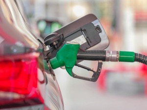 Akaryakıtta tabela değişiyor: Motorine zam geliyor