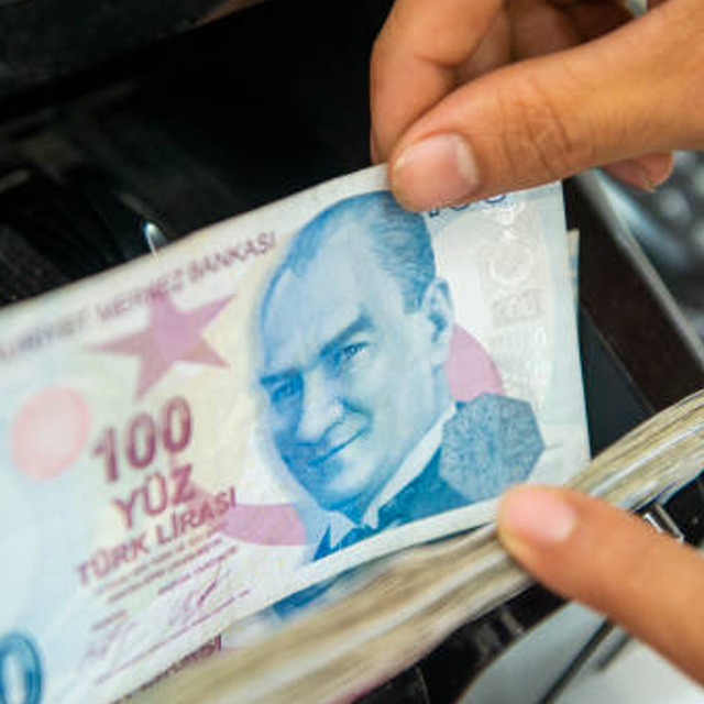 Muhta&ccedil; aylığına y&uuml;zde 13,52 zam!