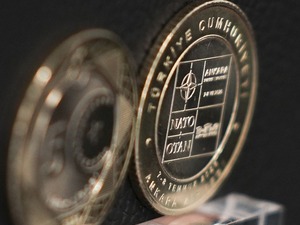 NATO anısına &ouml;zel 5 lira! İşte yeni madeni para