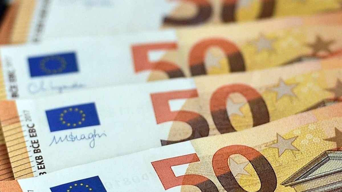 Dev bankadan dolar tahmini! Euro beklentisini aşağı çekti, Görsel 1