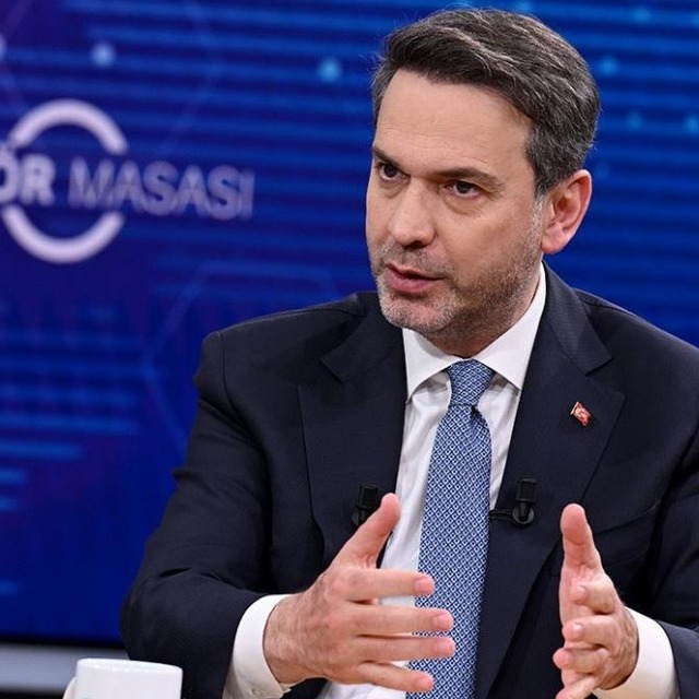 Irak-T&uuml;rkiye petrol hattında kritik adım! 12 aylık anlaşma geliyor