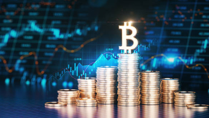 &Uuml;nl&uuml; analist hedefi ikiye katladı! Bitcoinde 500 bin dolar senaryosu
