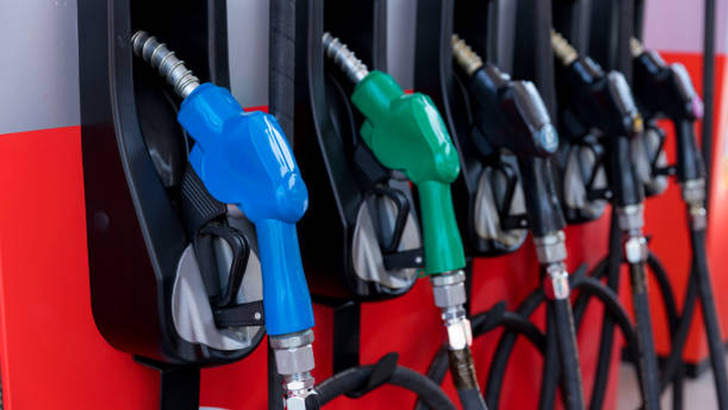 Benzine 1,60 TL zam yolda! 13 Temmuz g&uuml;ncel akaryakıt fiyatları