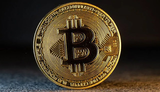 Bitcoin 62 bin dolara geriledi! Rekorun %50 altında işlem görüyor