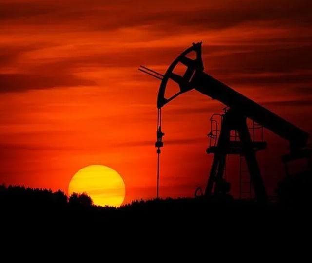 Brent petrol 85 doları aştı! Son 1 ayın zirvesi g&ouml;r&uuml;ld&uuml;