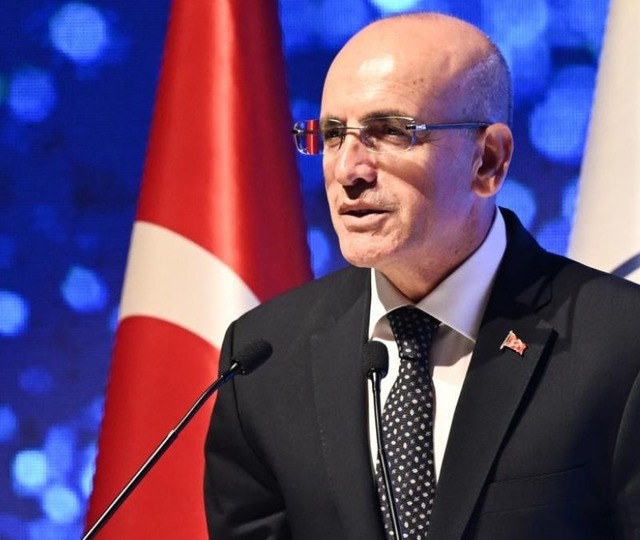 Bakan Şimşek: "&Uuml;retim kapasitemizi, rekabet g&uuml;c&uuml;m&uuml;z&uuml; desteklemeye devam edeceğiz"