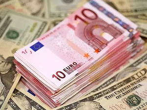 Dolar ve euro bug&uuml;n ne kadar? 15 Temmuz g&uuml;ncel d&ouml;viz fiyatları
