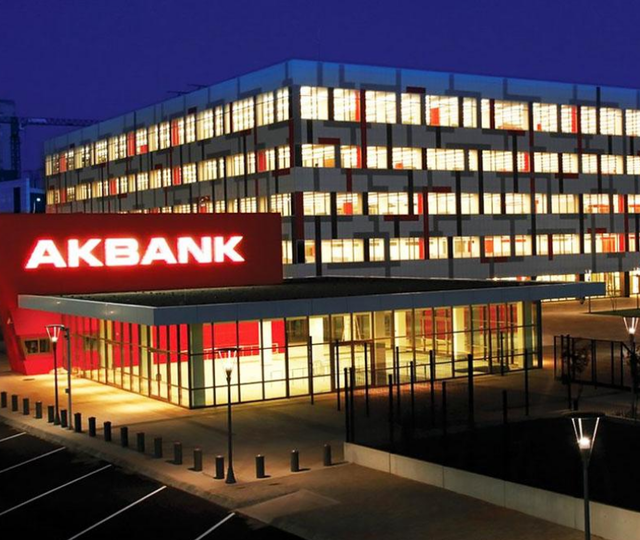 Moody&rsquo;s&rsquo;ten Akbank&rsquo;a kredi notu geldi