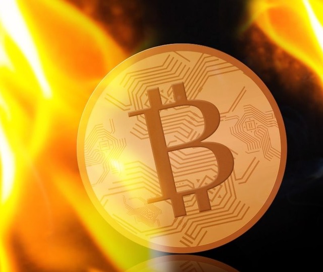BTC tarihi zirvenin &ccedil;ok gerisinde! Eski kabus yeniden mi yaşanacak?