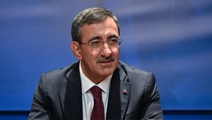 Milyonların ek zam beklentisine Cevdet Yılmaz&rsquo;dan yanıt