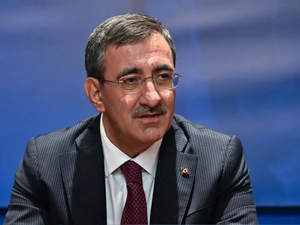 Milyonların ek zam beklentisine Cevdet Yılmaz&rsquo;dan yanıt