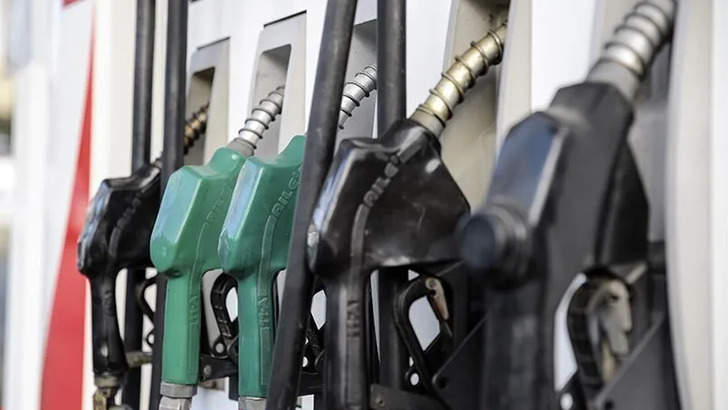 Benzine gece yarısı zammı! 23 Temmuz g&uuml;ncel akaryakıt fiyatları