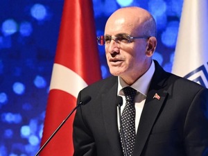Bakan Şimşek "Belirsizliklere rağmen enflasyon beklentileri iyileşiyor"