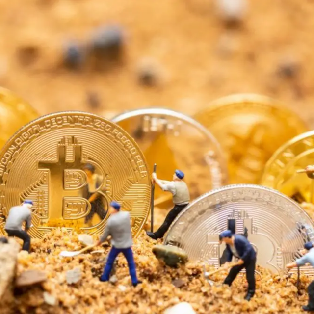 Bir d&ouml;nemin Bitcoin devinden iflas adımı