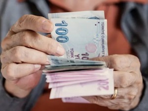 SON DAKİKA I En d&uuml;ş&uuml;k emekli aylığı 23 bin 552 TL oldu! Meclis'ten ge&ccedil;ti