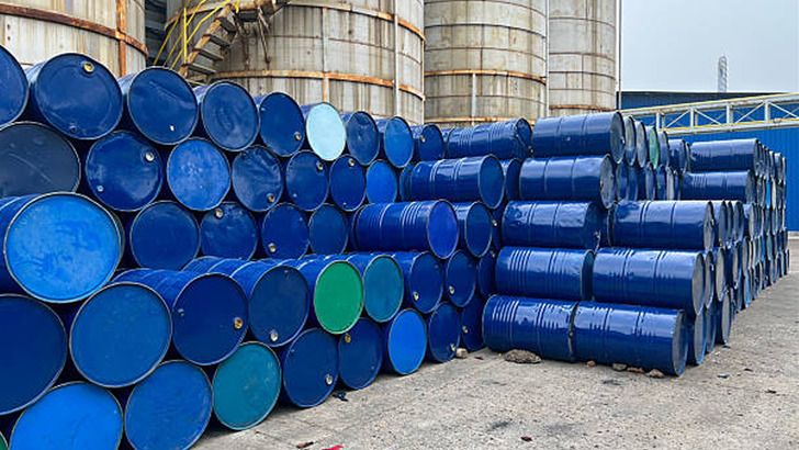 Petrolde sert d&ouml;n&uuml;ş! Brent 86 doların &uuml;zerine &ccedil;ıktı