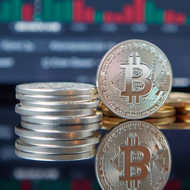 Alman devi BTC i&ccedil;in umutlu: 120 bin dolar i&ccedil;in tarih verdi