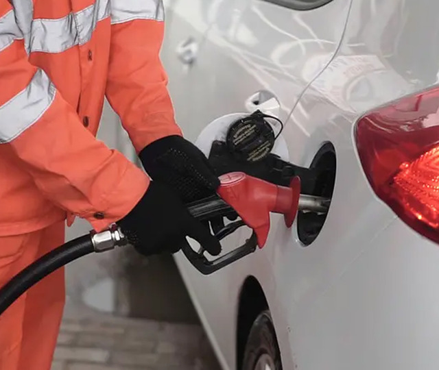 Benzin litre fiyatı ne kadar? 1 Ağustos motorin, LPG fiyatları