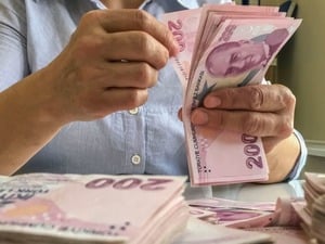 Esnafa m&uuml;jde! Kredi limitleri artırıldı, vadeler uzatıldı