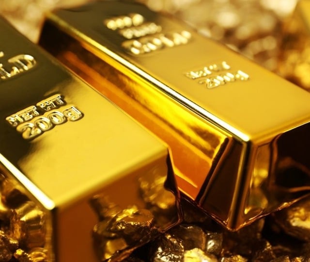 Altında yeni zirveler g&uuml;ndemde! Dev banka 2 şartı a&ccedil;ıkladı