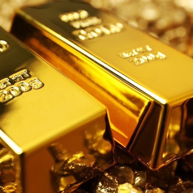 Altında yeni zirveler g&uuml;ndemde! Dev banka 2 şartı a&ccedil;ıkladı