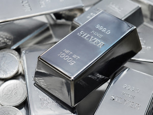 G&uuml;&ccedil;l&uuml; dolar g&uuml;m&uuml;ş&uuml; de baskılıyor! 2027'de 69 dolar beklentisi