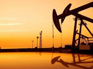 H&uuml;rm&uuml;z Boğazı i&ccedil;in anlaşma sinyali! Petrolde sert satış