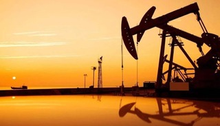 Hürmüz Boğazı için anlaşma sinyali! Petrolde sert satış