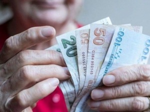 Milyonlarca emekliyi ilgilendiriyor! Maaş farkı o tarihte hesaplarda