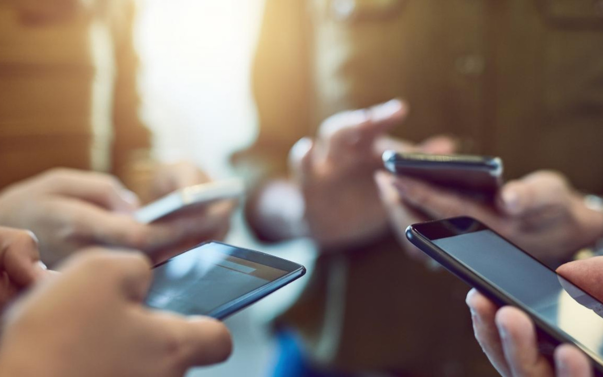 Bug&uuml;n başladı: Cep telefonlarına g&uuml;mr&uuml;kte ek maliyet!, G&ouml;rsel 1