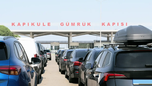 Gurbet&ccedil;ilerin ara&ccedil;larına yeni d&uuml;zenleme: Emeklilik şartları değişti