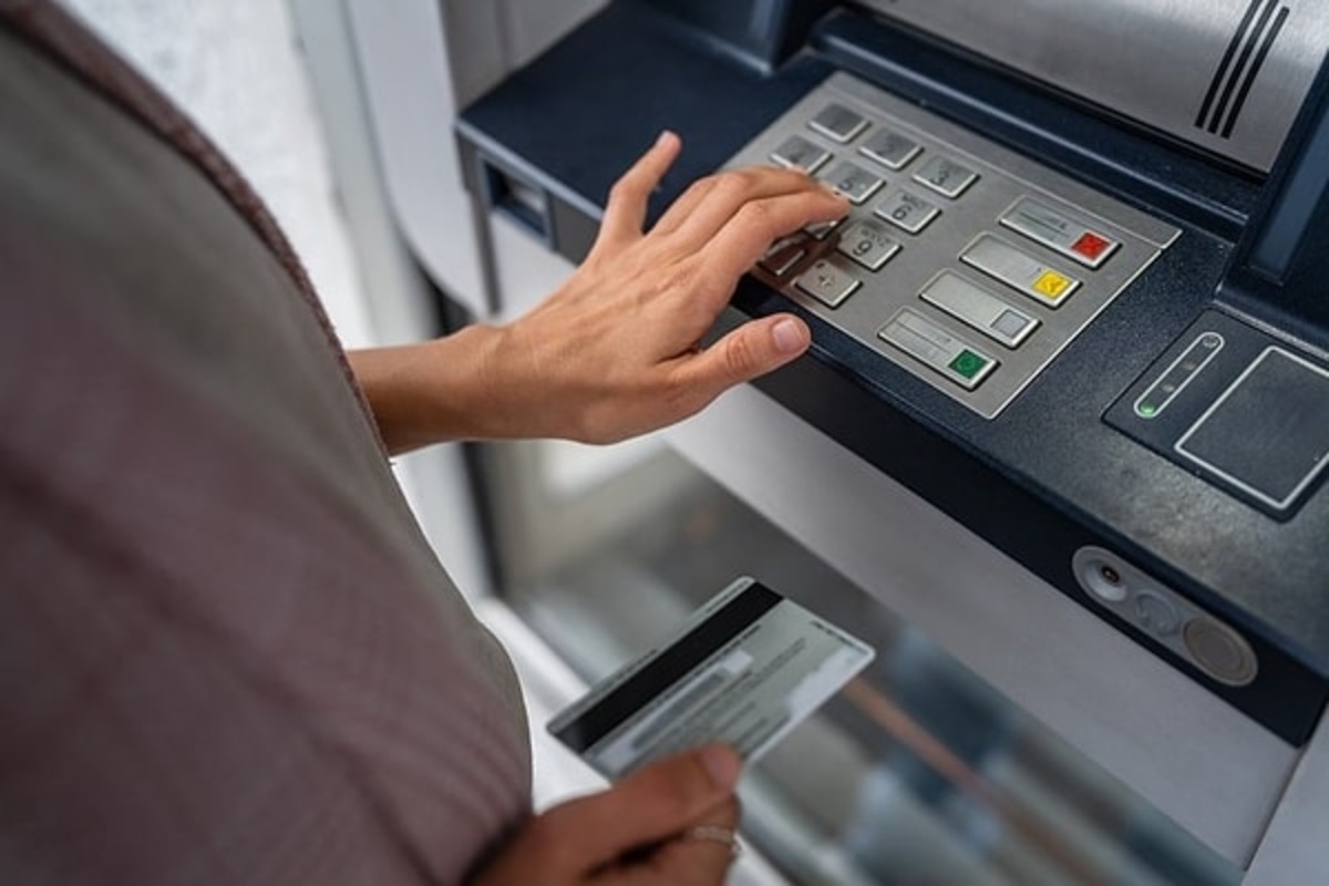 Para elinize ge&ccedil;meden hesabınızdan d&uuml;şebilir! ATM lerde bu 30 saniyeye dikkat, G&ouml;rsel 1