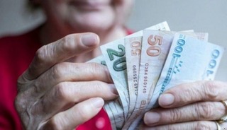 Milyonlarca emekliyi ilgilendiriyor! Maaşlara yeni düzenleme sinyali