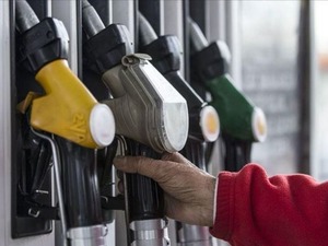 Motorine gece yarısı zammı! Tabela değişti