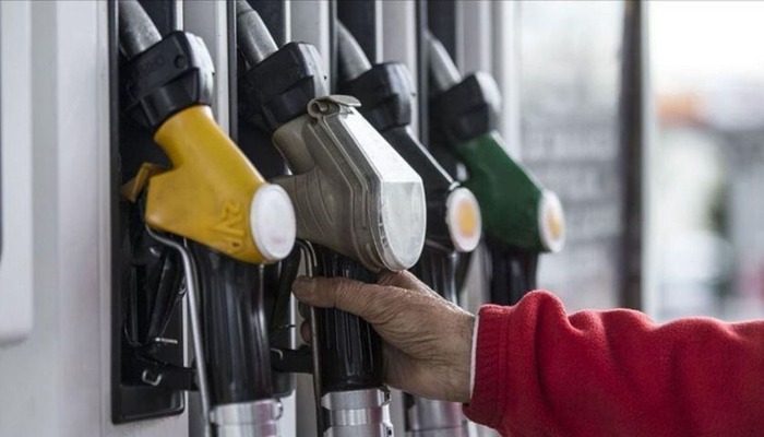 Motorine gece yarısı zammı! Tabela değişti