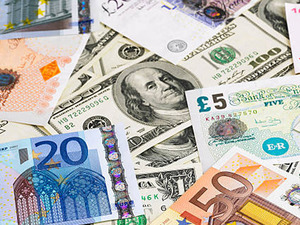Hafta i&ccedil;i rekor kıran dolar ve euro ne durumda?