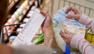 Piyasa yüzde 23,69, hanehalkı yüzde 45,58 enflasyon bekliyor
