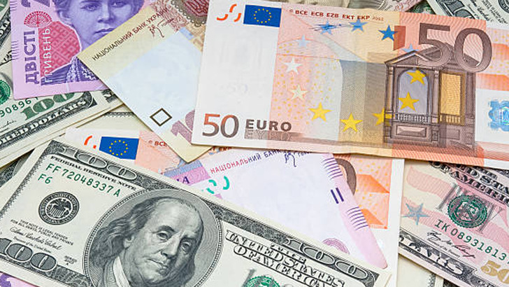 Dolar ve euro g&uuml;ne nasıl başladı? 25 Ağustos g&uuml;ncel fiyatlar