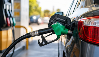 Petrol 10 dolar birden düştü! Benzin ve motorin ne kadar?