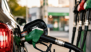 Motorine 5,36 TL indirim geldi! 27 Ağustos g&uuml;ncel akaryakıt fiyatları