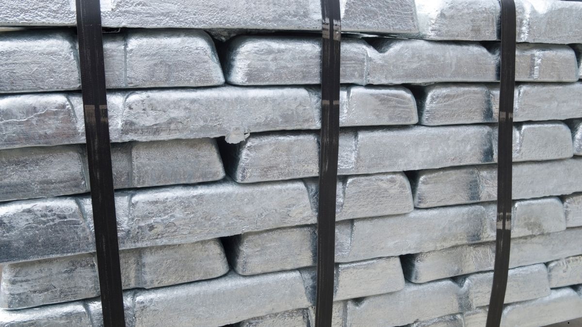 Herkes altını konuşurken o metal sessiz sedasız zirveye koşuyor, Görsel 1