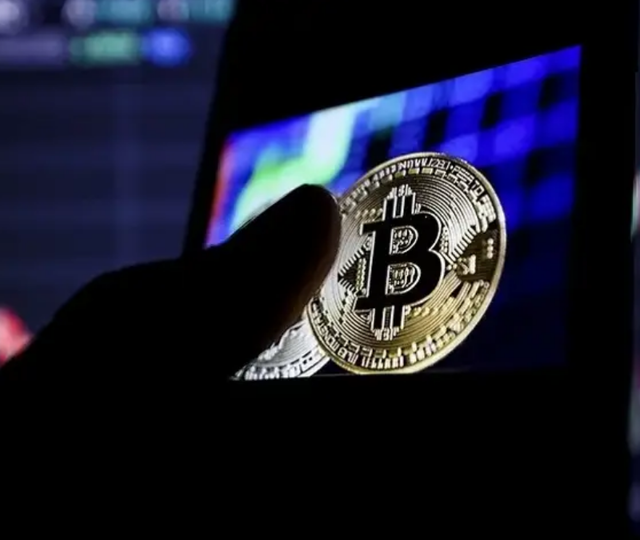 Bitcoin&rsquo;de kritik hafta: Alarm seviyeleri a&ccedil;ıklandı 