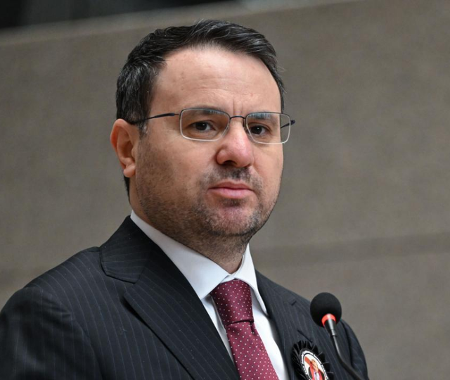 Bakan G&uuml;rlek&rsquo;ten Borsa İstanbul a&ccedil;ıklaması: SPK ile koordinasyon i&ccedil;erisinde takip ediliyor