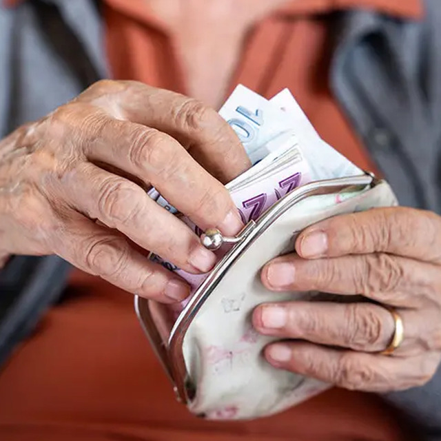Emekliye seyyanen zamda yeni gelişme! AYM dosyaları birleştirdi