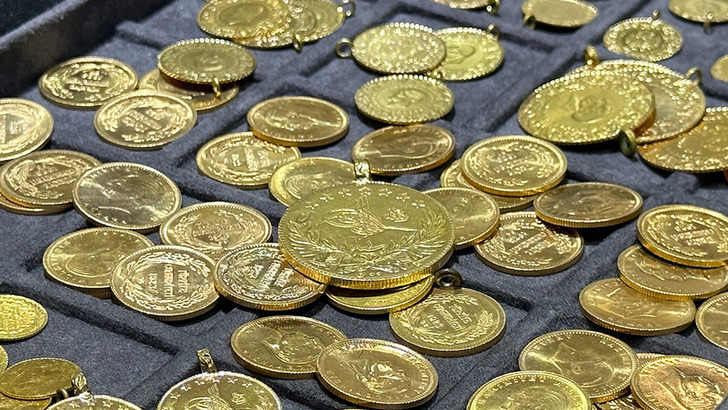 Altın alış satış fiyatları 15 eyl&uuml;l 2026: Piyasalarda Fed bekleyişi