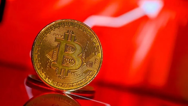 Bitcoin'i ABD'den gelen haber vurdu! 78 bin doların altında