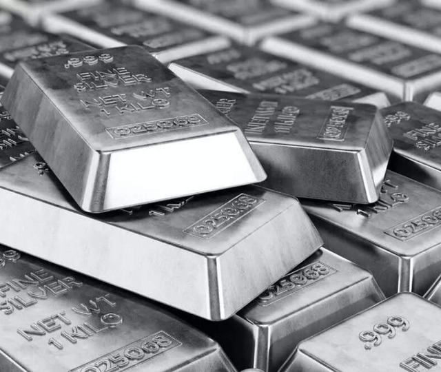 UBS g&uuml;m&uuml;ş i&ccedil;in y&uuml;zde 24&rsquo;l&uuml;k y&uuml;kseliş bekliyor: Tarih belli