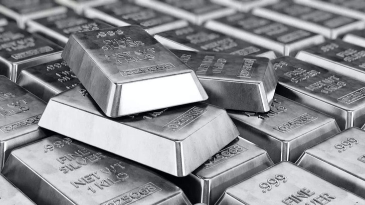 UBS g&uuml;m&uuml;ş i&ccedil;in y&uuml;zde 24&rsquo;l&uuml;k y&uuml;kseliş bekliyor: Tarih belli