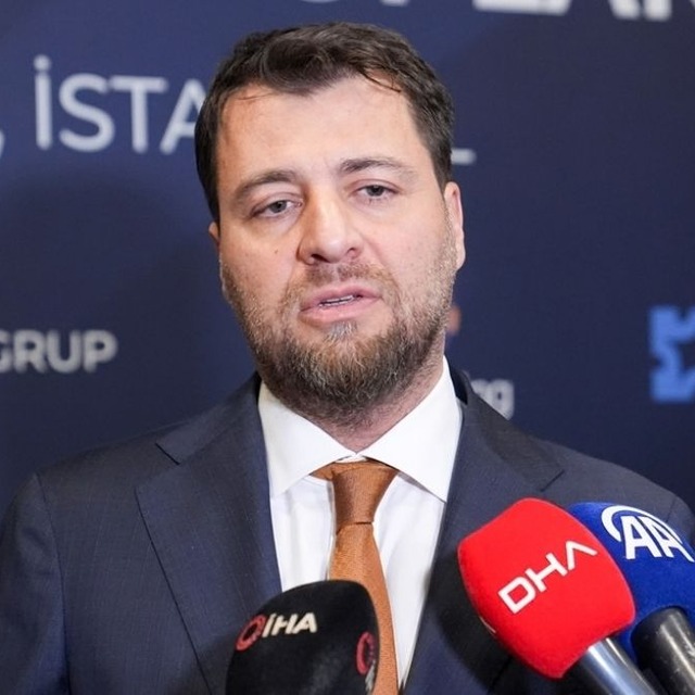 Emre Tezmen g&ouml;revinden ayrıldı